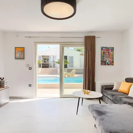 Vila Beautiful Bruna With Jacuzzi In Porec