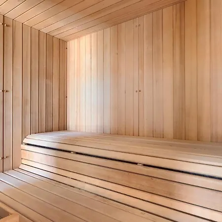 Villa Beautiful Bruna With Jacuzzi In Poreč