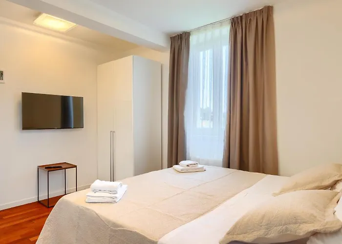 Beautiful Bruna With Jacuzzi In * Porec