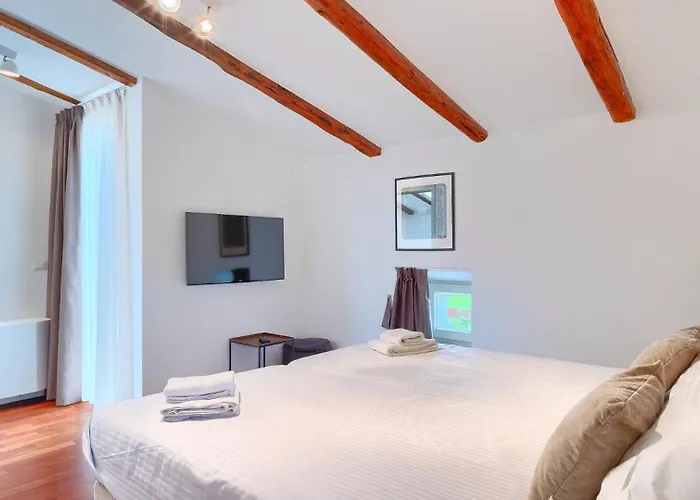 Vila Beautiful Bruna With Jacuzzi In Porec