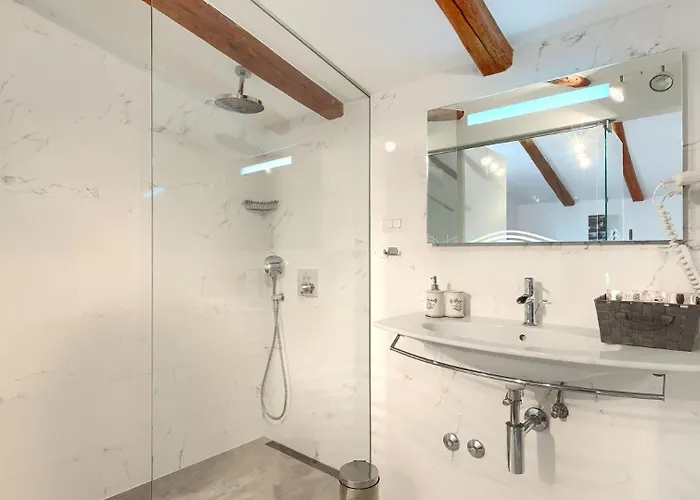 Vila Beautiful Bruna With Jacuzzi In Porec