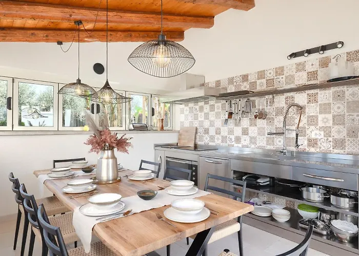 Beautiful Bruna With Jacuzzi In Vila