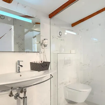 Vila Beautiful Bruna With Jacuzzi In Porec